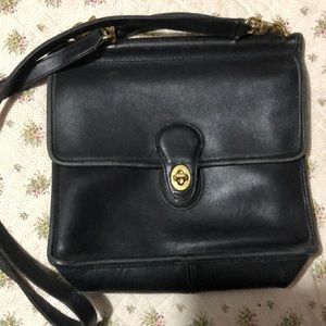 BLACK SHOULDER BAG COACH STAMPED